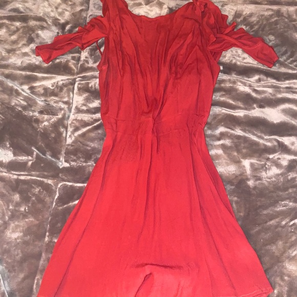 Red romper - Picture 2 of 2